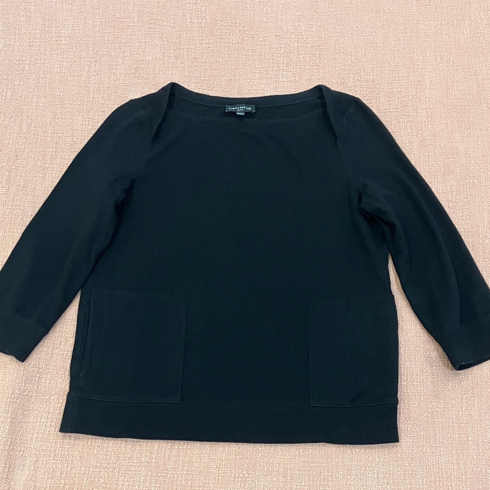 Lord & Taylor size small Petite 3/4 length sleeve Top with pockets